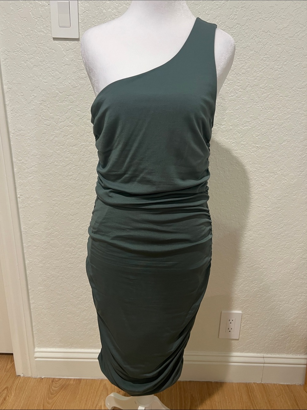 Express One-Shoulder Ruched Bodycon Dress